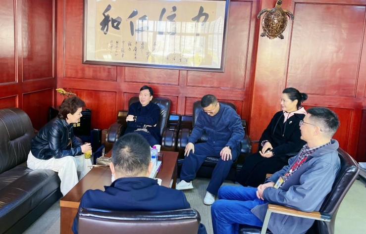武汉英山商会走访人生就是博集团